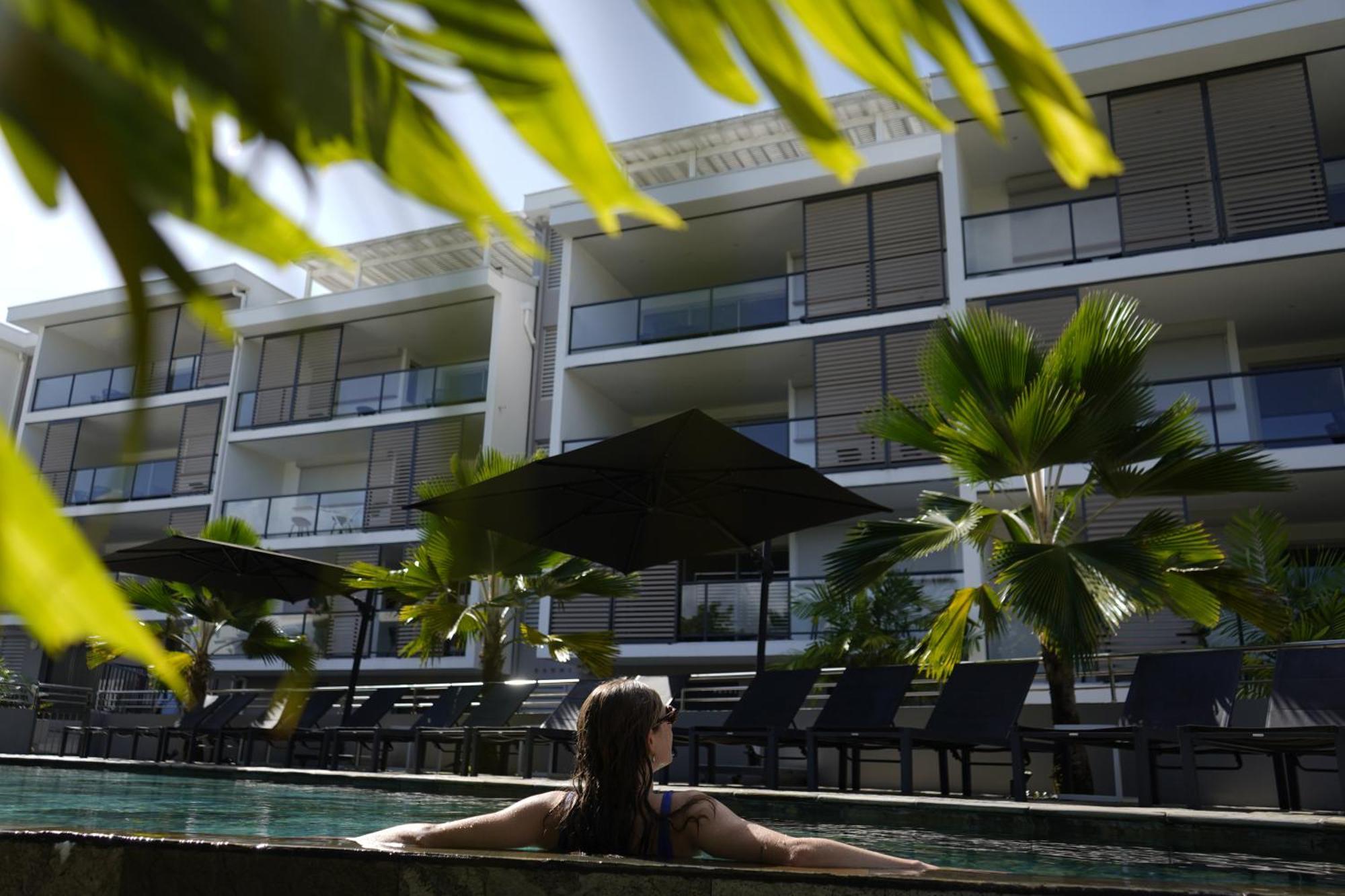 Le Domaine De L'Anse Mitan Aparthotel Les Trois-Ilets Bagian luar foto